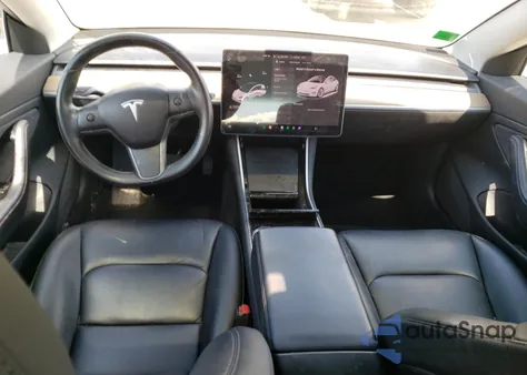 2018 Tesla Model 3 из США, поврежденный, VIN 5YJ3E1EB6JF066912